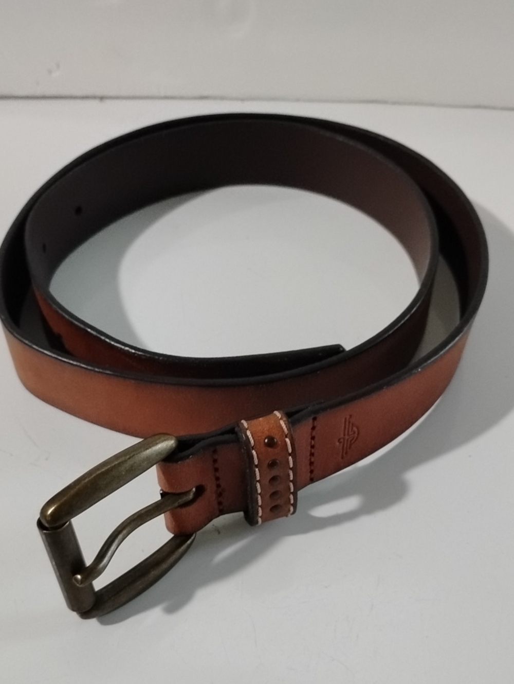 Dockers Tan Leather Belt with Antique Brass Buckle Medium
